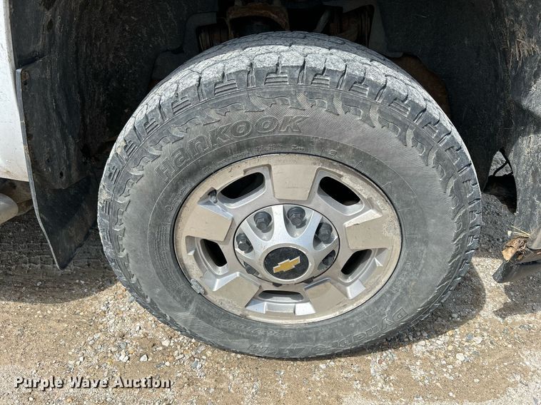 image for item DR4607 2013 Chevrolet Silverado 2500HD LT  Ext. Cab pickup truck