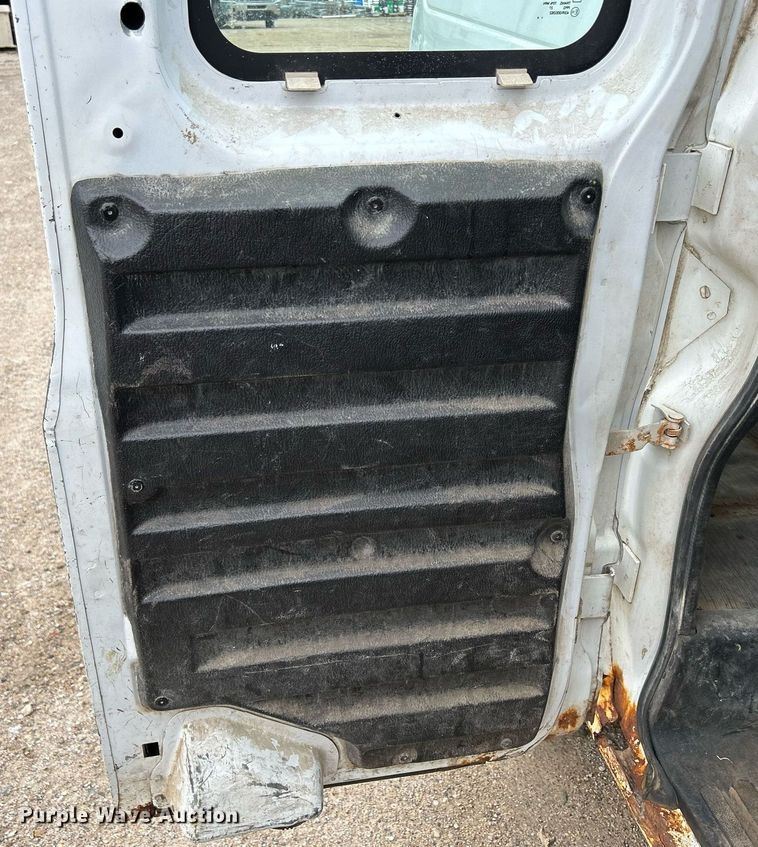 image for item DR4611 2004 GMC Savana G2500  van