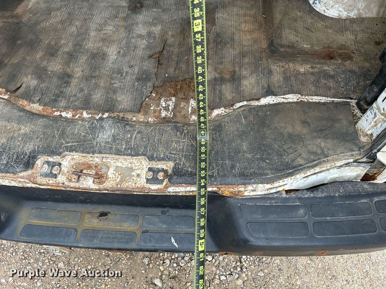 image for item DR4611 2004 GMC Savana G2500  van