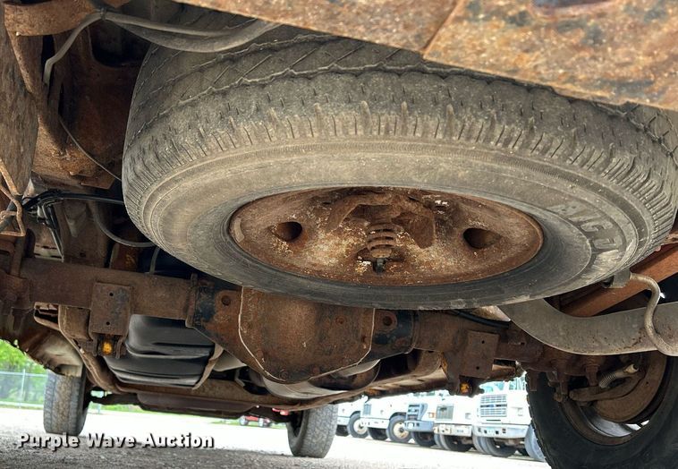 image for item DR4611 2004 GMC Savana G2500  van