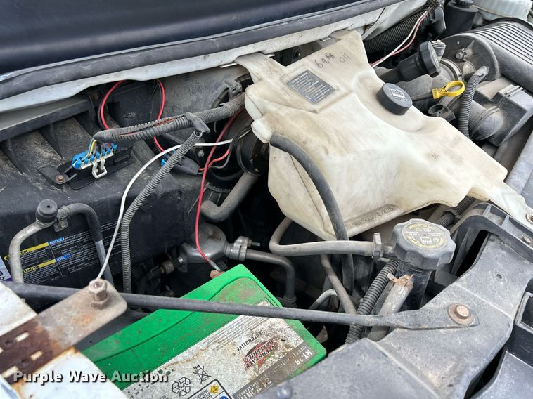 image for item DR4611 2004 GMC Savana G2500  van