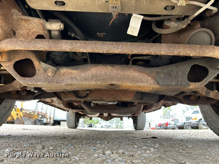 image for item DR4611 2004 GMC Savana G2500  van