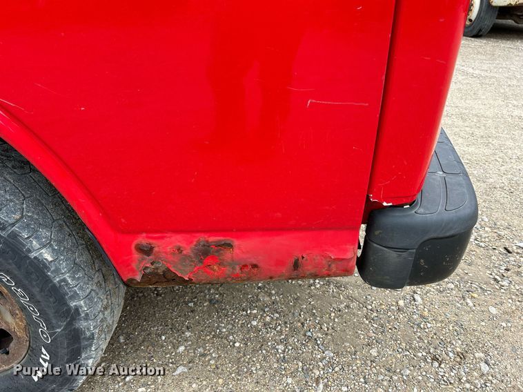 image for item DR4613 2005 Chevrolet Express 3500  van