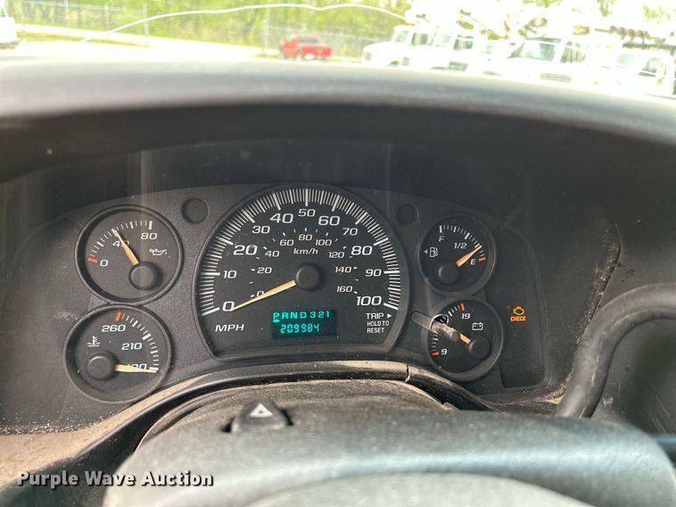 image for item DR4613 2005 Chevrolet Express 3500  van