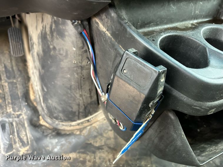 image for item DR4613 2005 Chevrolet Express 3500  van