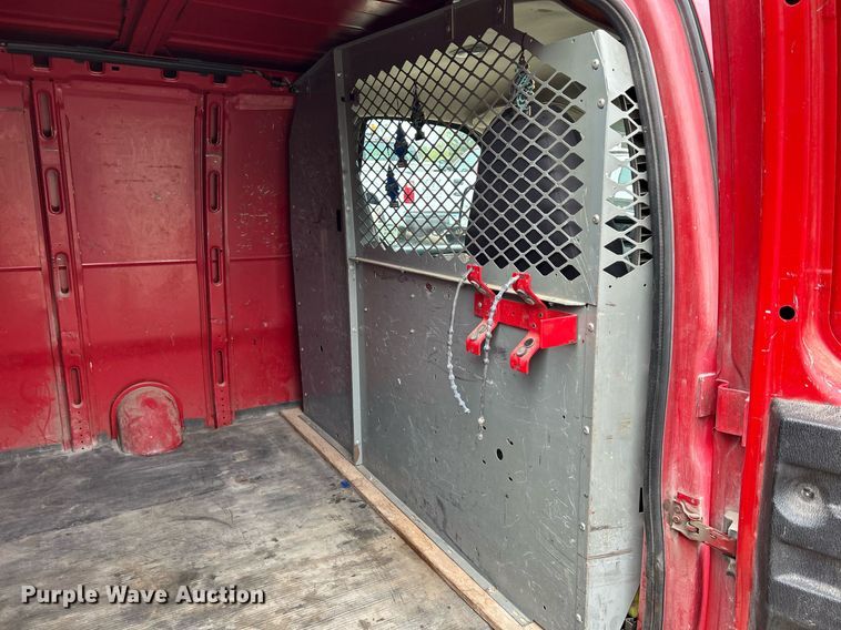 image for item DR4613 2005 Chevrolet Express 3500  van