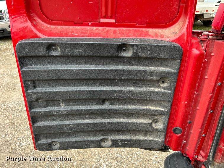 image for item DR4613 2005 Chevrolet Express 3500  van