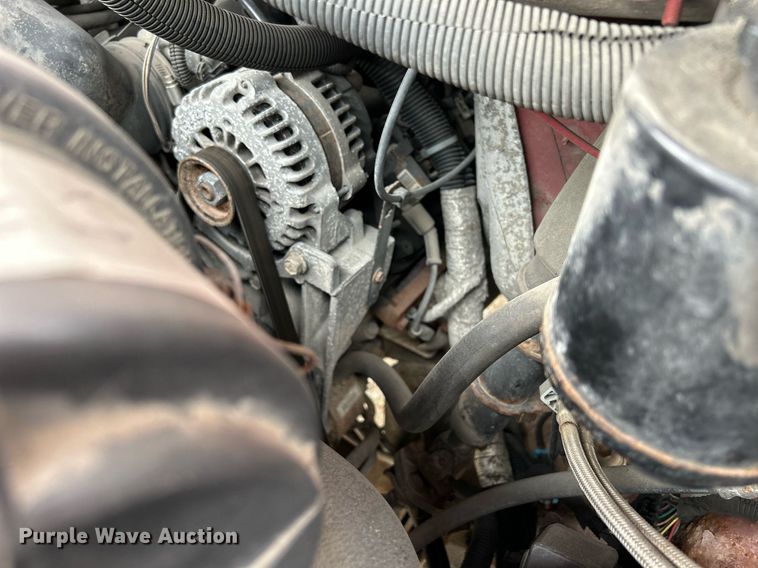 image for item DR4613 2005 Chevrolet Express 3500  van