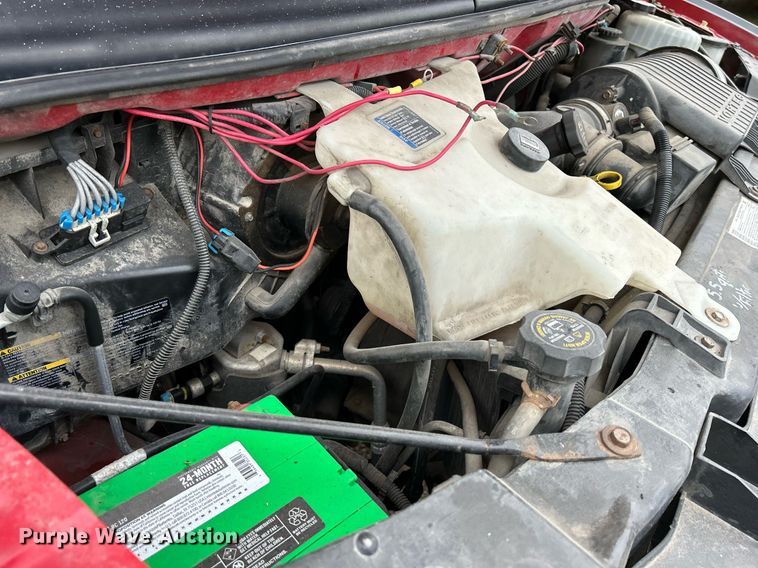 image for item DR4613 2005 Chevrolet Express 3500  van