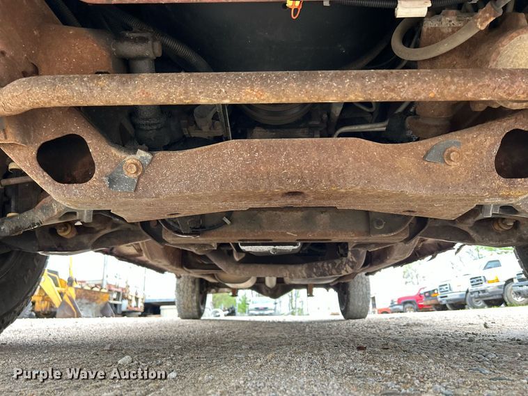 image for item DR4613 2005 Chevrolet Express 3500  van