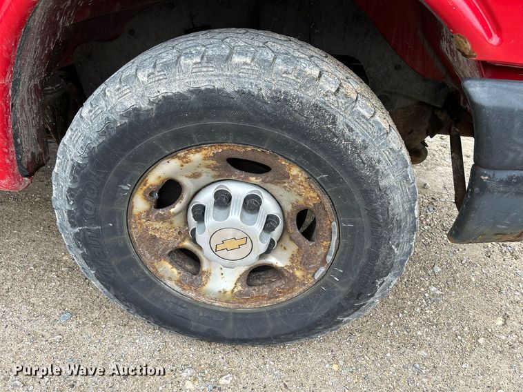 image for item DR4613 2005 Chevrolet Express 3500  van