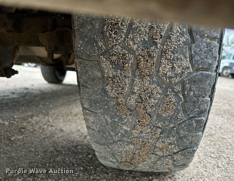 image for item DR4613 2005 Chevrolet Express 3500  van