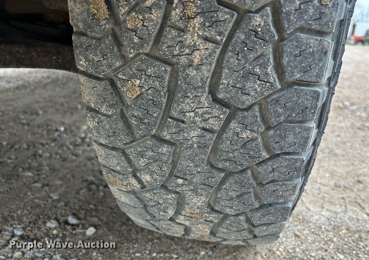 image for item DR4613 2005 Chevrolet Express 3500  van