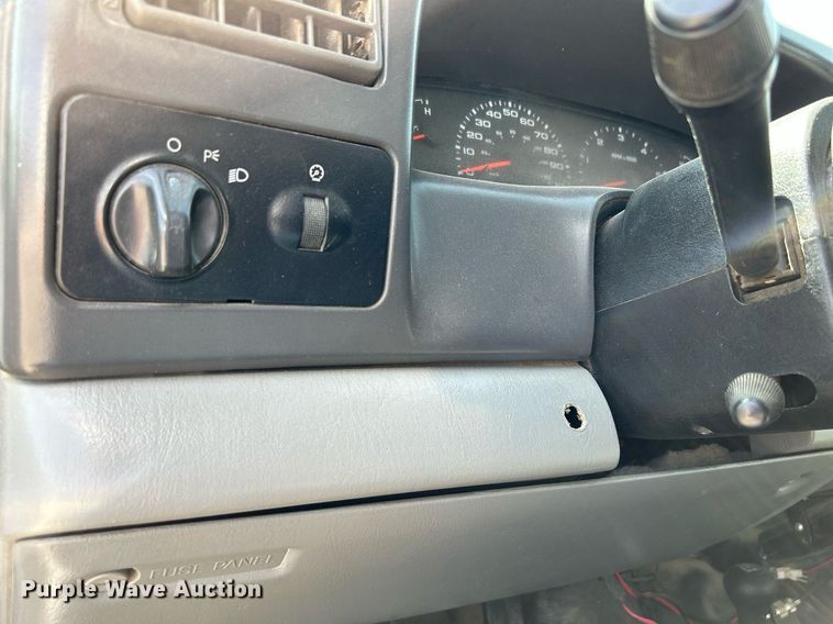 image for item DR4619 2003 Ford F550 Super Duty XLT  dump truck