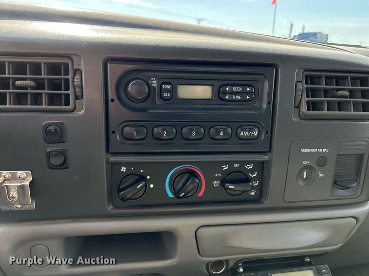 image for item DR4619 2003 Ford F550 Super Duty XLT  dump truck