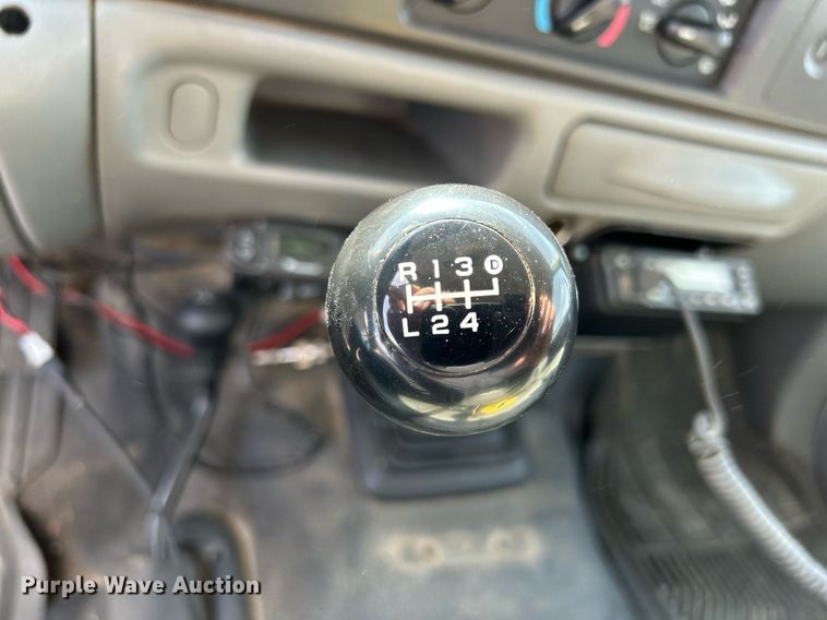 image for item DR4619 2003 Ford F550 Super Duty XLT  dump truck