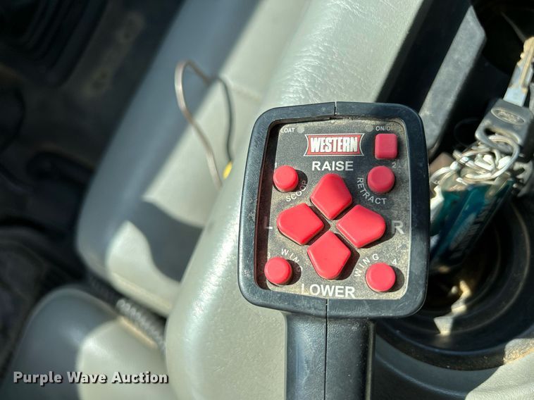 image for item DR4619 2003 Ford F550 Super Duty XLT  dump truck