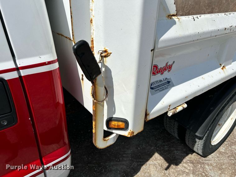 image for item DR4619 2003 Ford F550 Super Duty XLT  dump truck