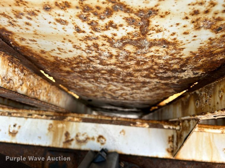 image for item DR4619 2003 Ford F550 Super Duty XLT  dump truck