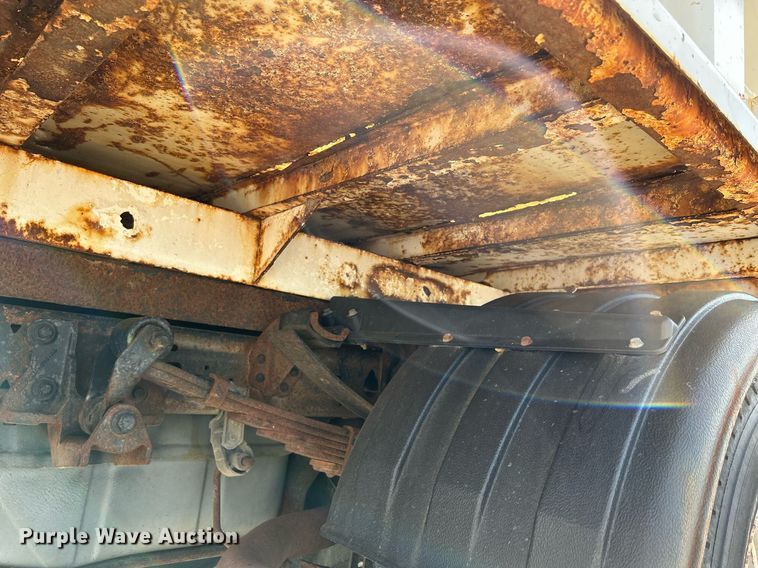 image for item DR4619 2003 Ford F550 Super Duty XLT  dump truck