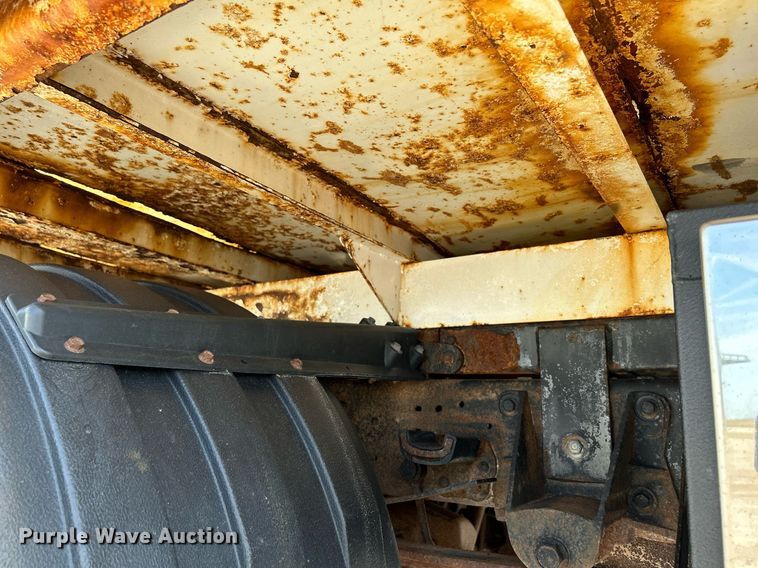 image for item DR4619 2003 Ford F550 Super Duty XLT  dump truck