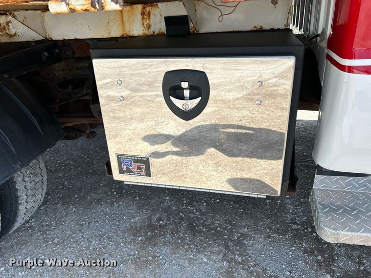 image for item DR4619 2003 Ford F550 Super Duty XLT  dump truck