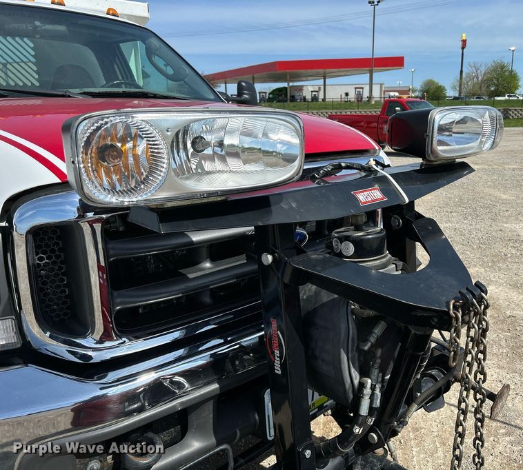 image for item DR4619 2003 Ford F550 Super Duty XLT  dump truck