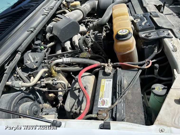 image for item DR4619 2003 Ford F550 Super Duty XLT  dump truck