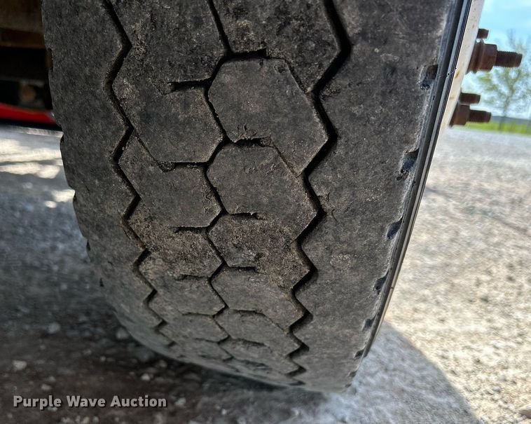 image for item DR4619 2003 Ford F550 Super Duty XLT  dump truck