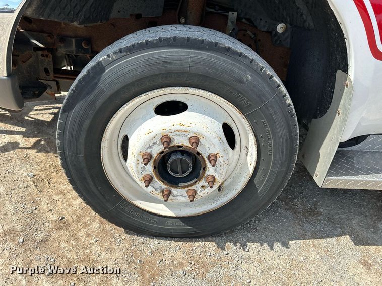 image for item DR4619 2003 Ford F550 Super Duty XLT  dump truck