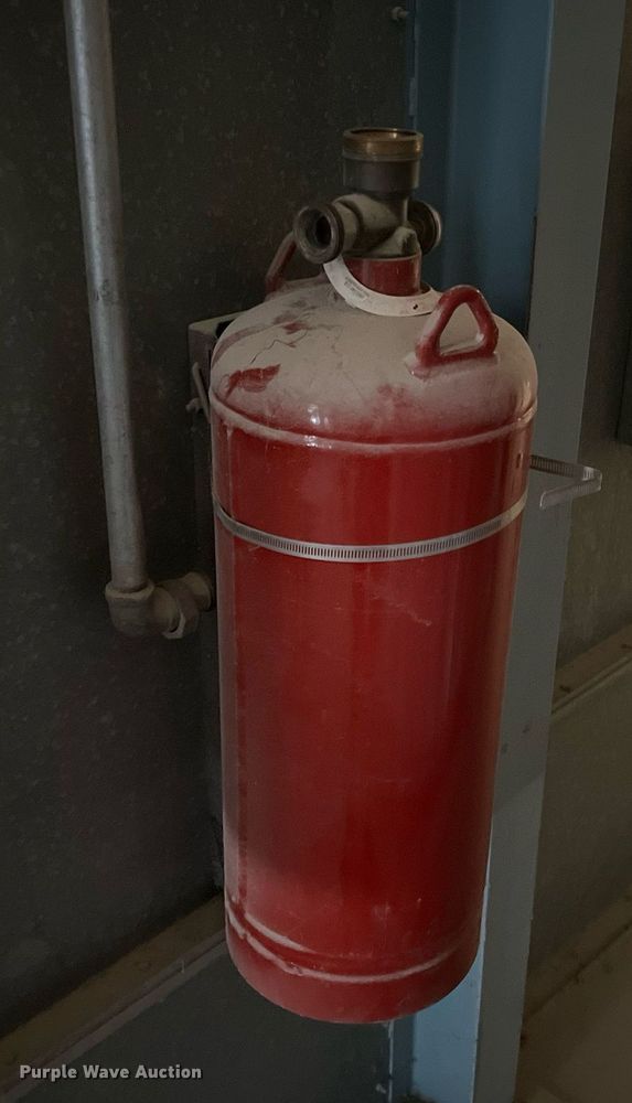 image for item DR5643 SBS  paint booth