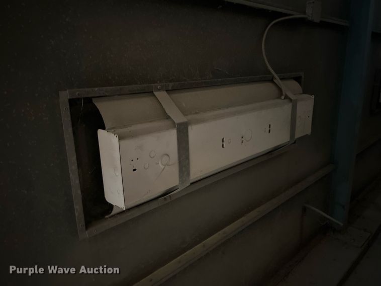 image for item DR5643 SBS  paint booth