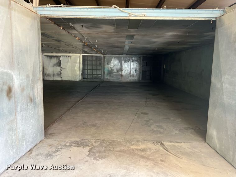 image for item DR5643 SBS  paint booth