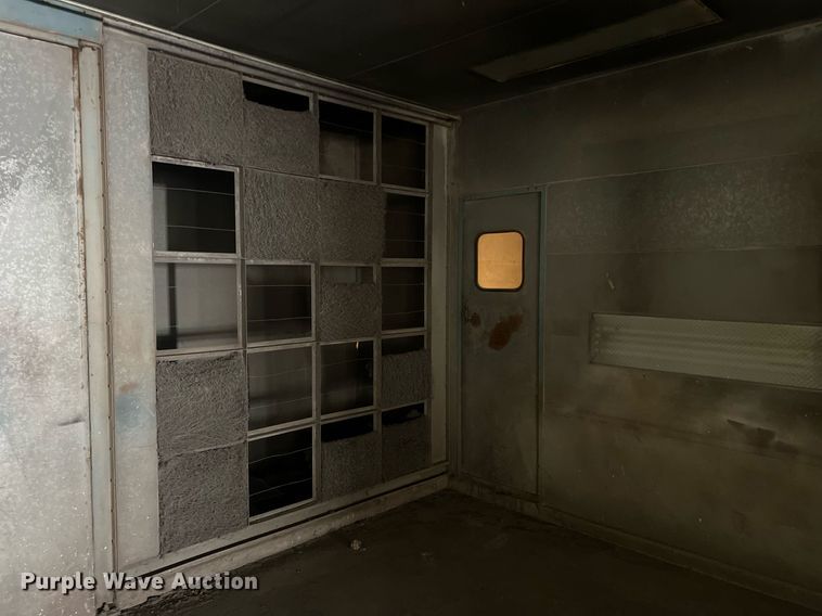 image for item DR5643 SBS  paint booth