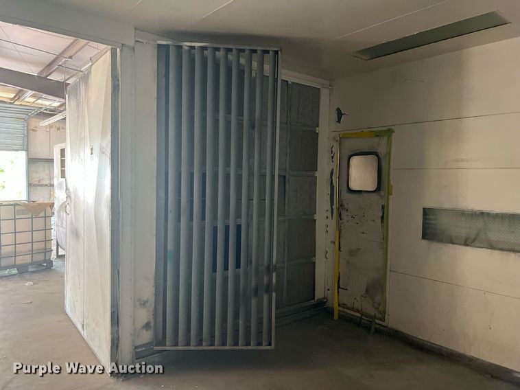 image for item DR5643 SBS  paint booth