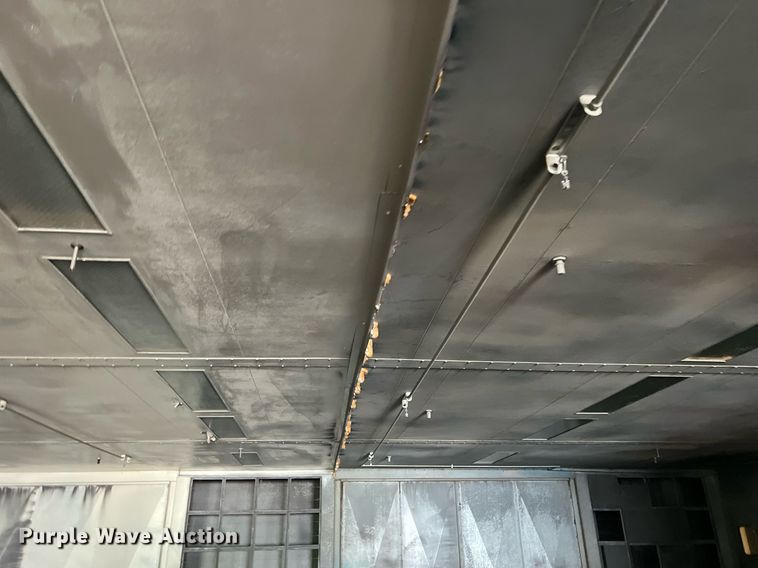 image for item DR5643 SBS  paint booth