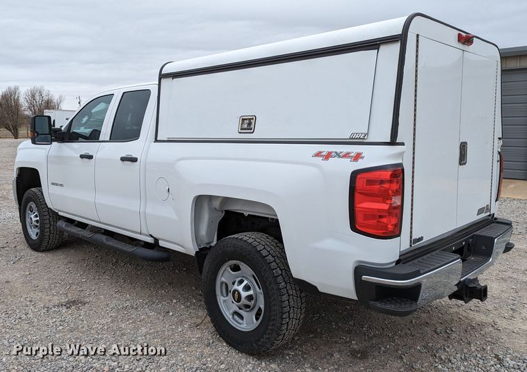 image for item DR6816 2016 Chevrolet Silverado 2500HD  Double Cab pickup truck