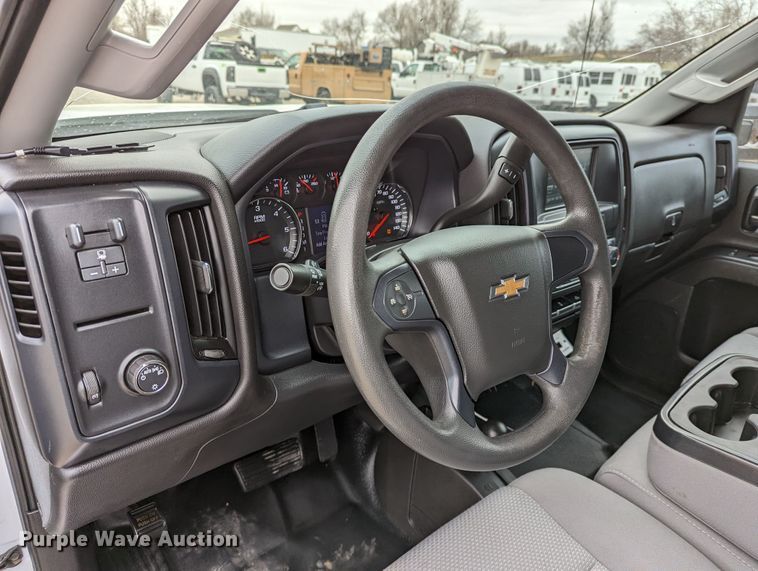 image for item DR6816 2016 Chevrolet Silverado 2500HD  Double Cab pickup truck