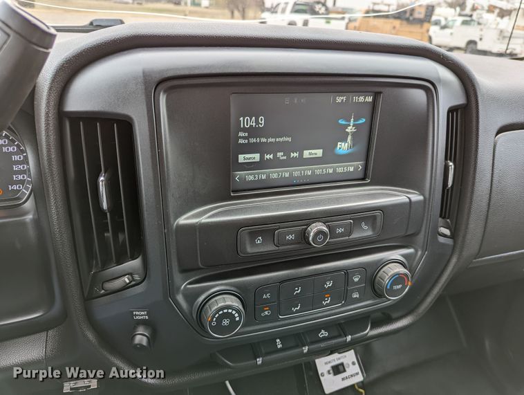 image for item DR6816 2016 Chevrolet Silverado 2500HD  Double Cab pickup truck