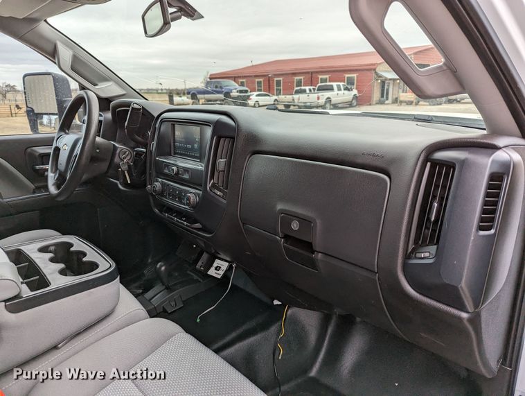 image for item DR6816 2016 Chevrolet Silverado 2500HD  Double Cab pickup truck