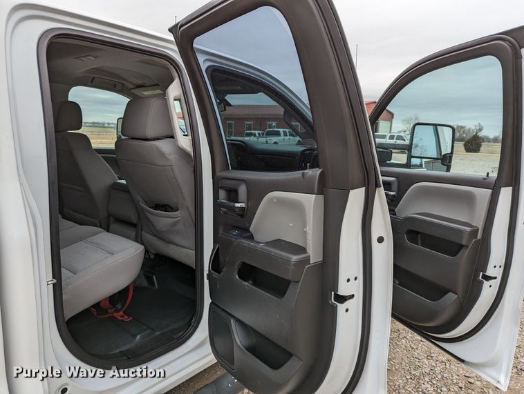 image for item DR6816 2016 Chevrolet Silverado 2500HD  Double Cab pickup truck