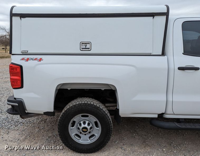 image for item DR6816 2016 Chevrolet Silverado 2500HD  Double Cab pickup truck