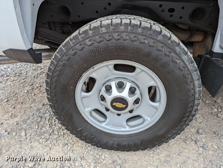 image for item DR6816 2016 Chevrolet Silverado 2500HD  Double Cab pickup truck