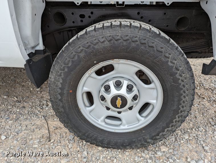 image for item DR6816 2016 Chevrolet Silverado 2500HD  Double Cab pickup truck