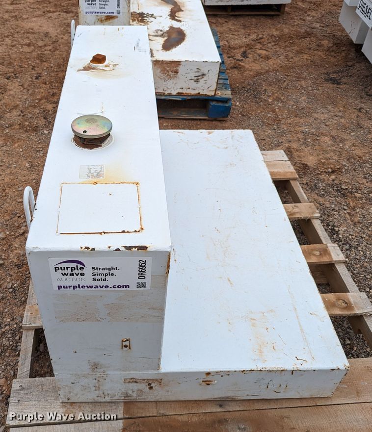 image for item DR6952 Delta Consolidated Industries 488000  auxiliary fuel tank