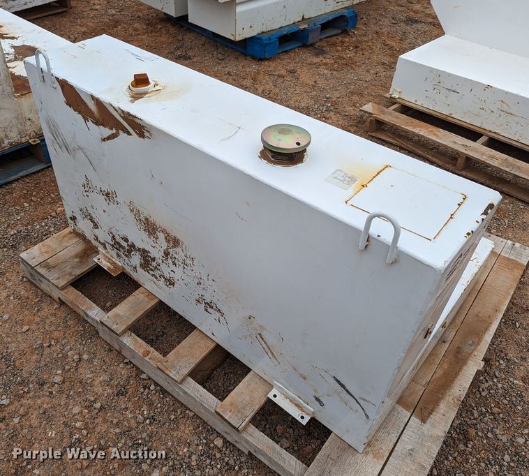 image for item DR6952 Delta Consolidated Industries 488000  auxiliary fuel tank