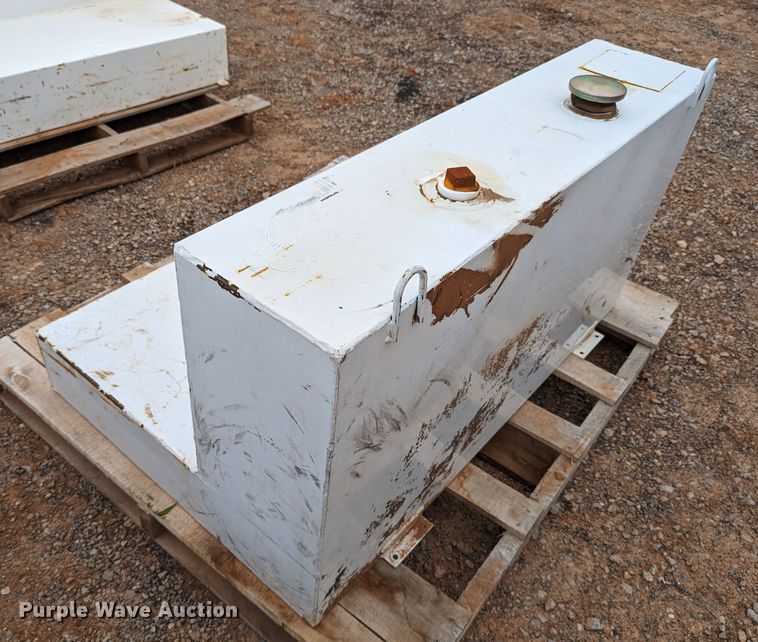 image for item DR6952 Delta Consolidated Industries 488000  auxiliary fuel tank