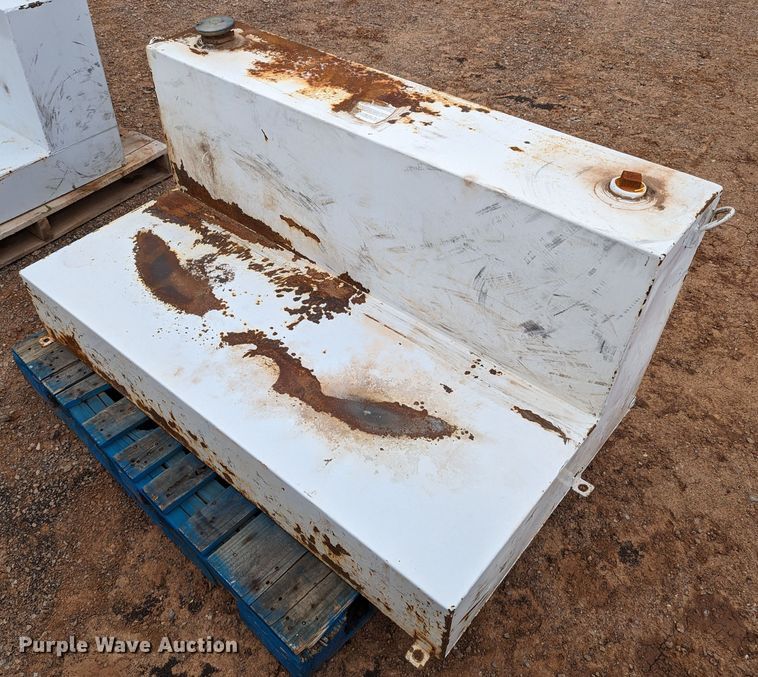 image for item DR6954 Auxiliary fuel tank