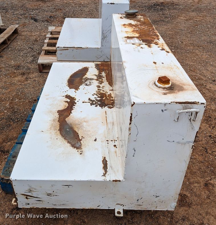 image for item DR6954 Auxiliary fuel tank