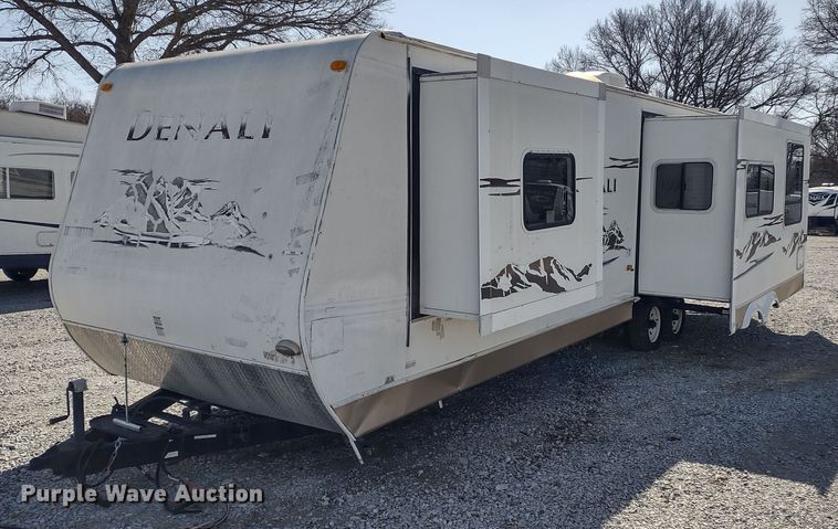 image for item DR8246 2007 Denali  camper